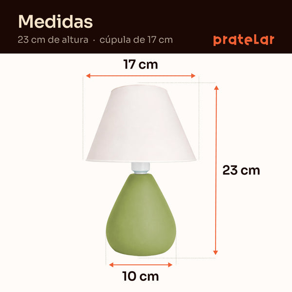 Medidas do abajur gota verde pistache com cúpula de plástico: 23 cm de altura, cúpula de 17 cm e base de 10 cm #verdepistache #plástico