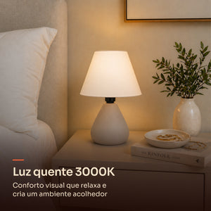 Abajur gota capuccino com cúpula de plástico e luz quente 3000K na mesa de cabeceira #capuccino #plástico
