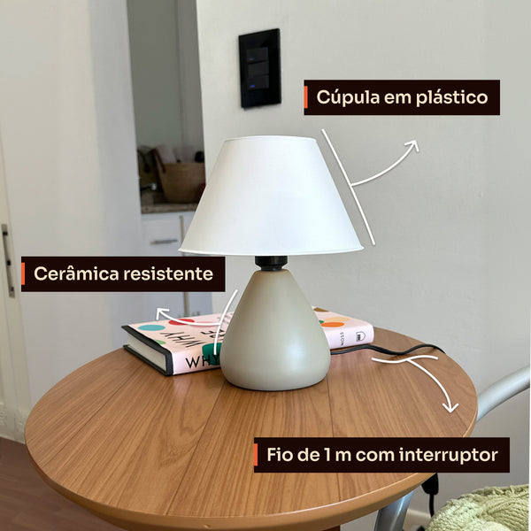 Detalhes do abajur gota capuccino: cúpula de plástico, cerâmica resistente e fio com interruptor #capuccino #plástico
