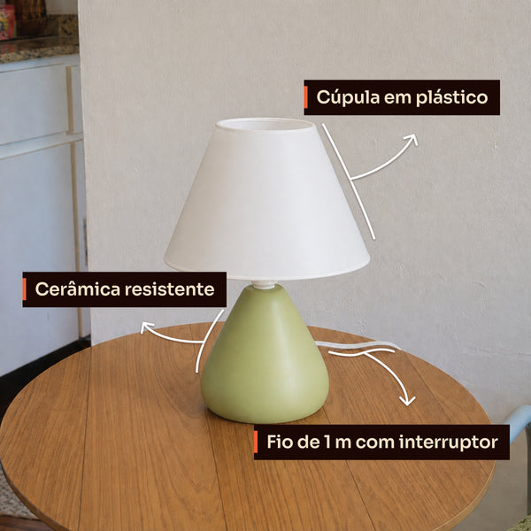 Detalhes do abajur gota verde pistache: cúpula de plástico, cerâmica resistente e fio com interruptor #verdepistache #plástico