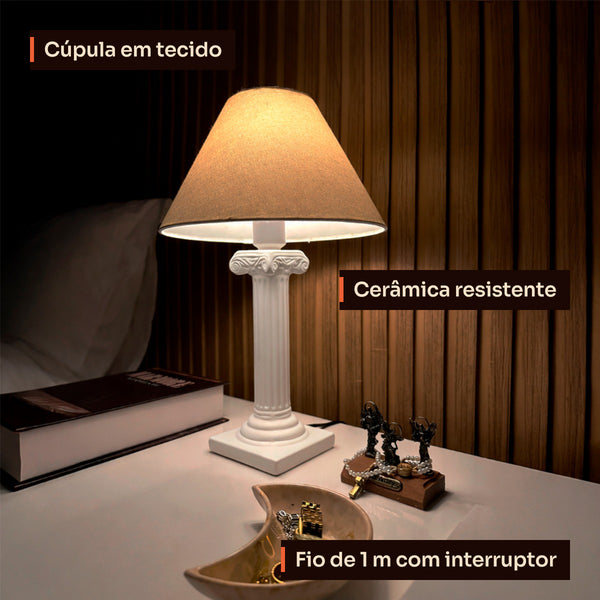 Abajur coluna grega branco com cúpula de tecido, detalhes #branco #tecido