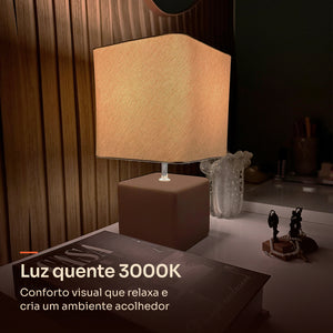 Abajur cubo marrom com cúpula de tecido, luz quente 3000K #marrom