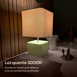 Abajur cubo verde pistache com cúpula de tecido, luz quente 3000K #verdepistache