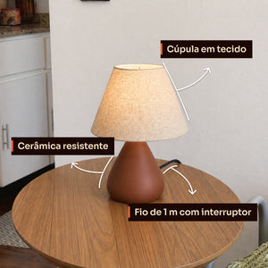 Detalhes do abajur gota marrom: cúpula de tecido, cerâmica resistente e fio com interruptor #marrom #tecido