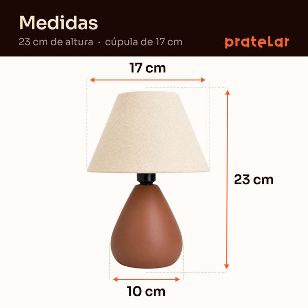 Medidas do abajur gota marrom com cúpula de tecido: 23 cm de altura, cúpula de 17 cm e base de 10 cm #marrom #tecido