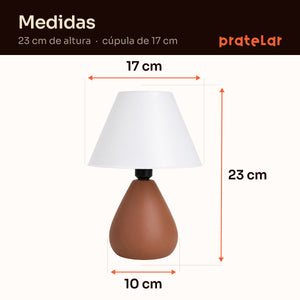 Medidas do abajur gota marrom com cúpula de plástico: 23 cm de altura, cúpula de 17 cm e base de 10 cm #marrom #plástico