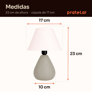 Medidas do abajur gota capuccino com cúpula de plástico: 23 cm de altura, cúpula de 17 cm e base de 10 cm #capuccino #plástico