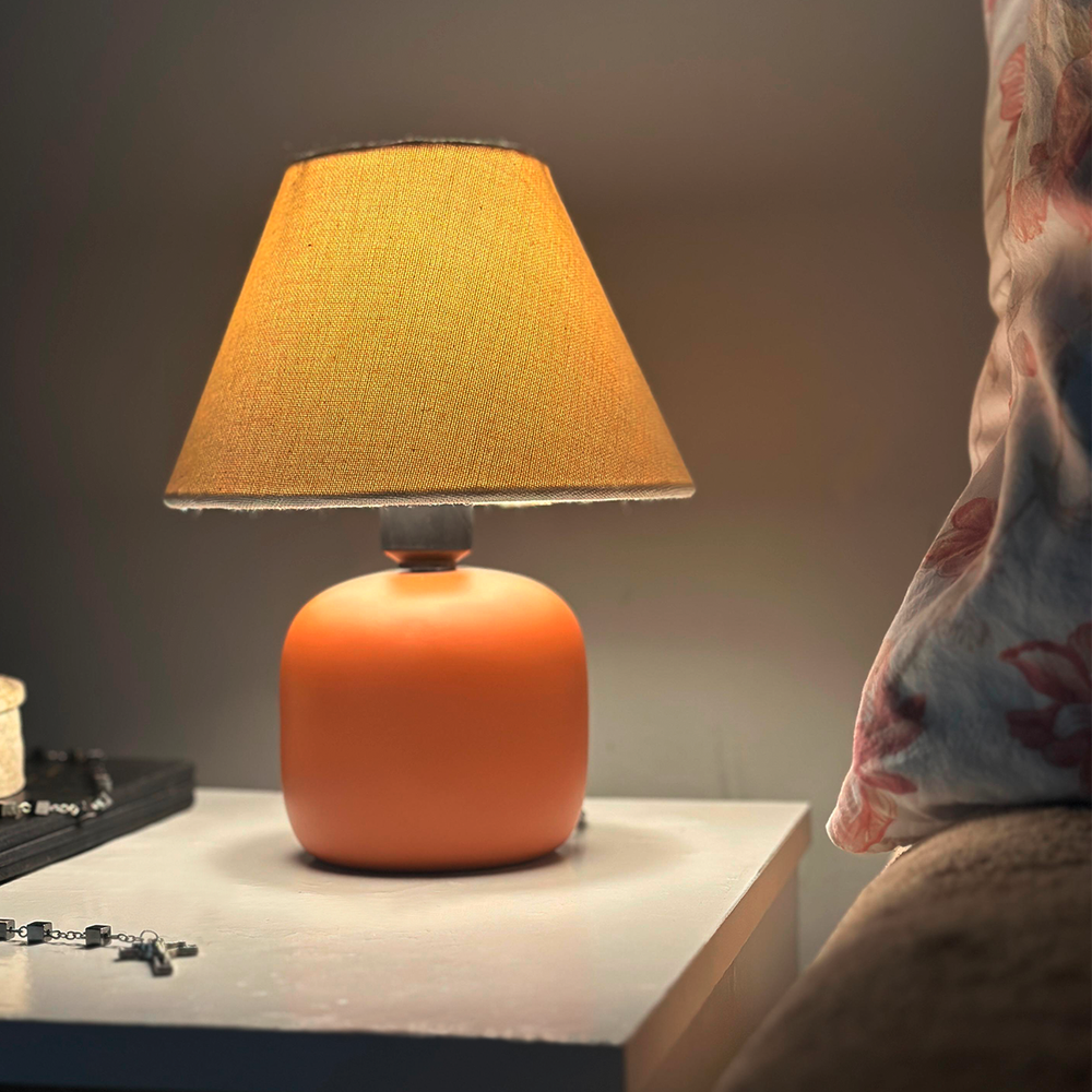 Abajur Bujão de Cerâmica com Cúpula