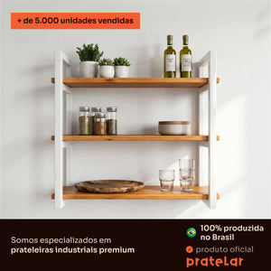 Prateleira tripla industrial branca 60x20 cm instalada em ambiente, Pratelar #60x20cm #branco